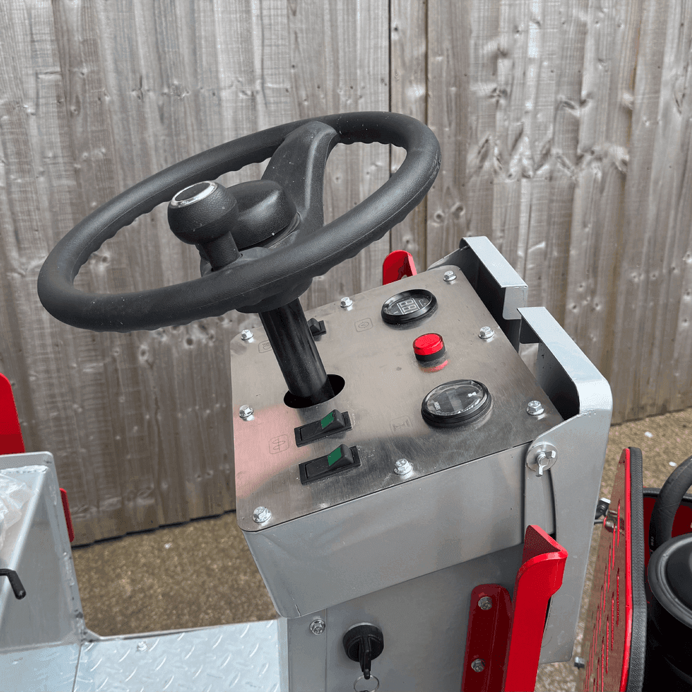 Crytec l CRR1500 l Ride On Diesel 1.5 Tonne Twin Roller l Engine l 11HP l 1.5 Tonne Hydraulic Tandem