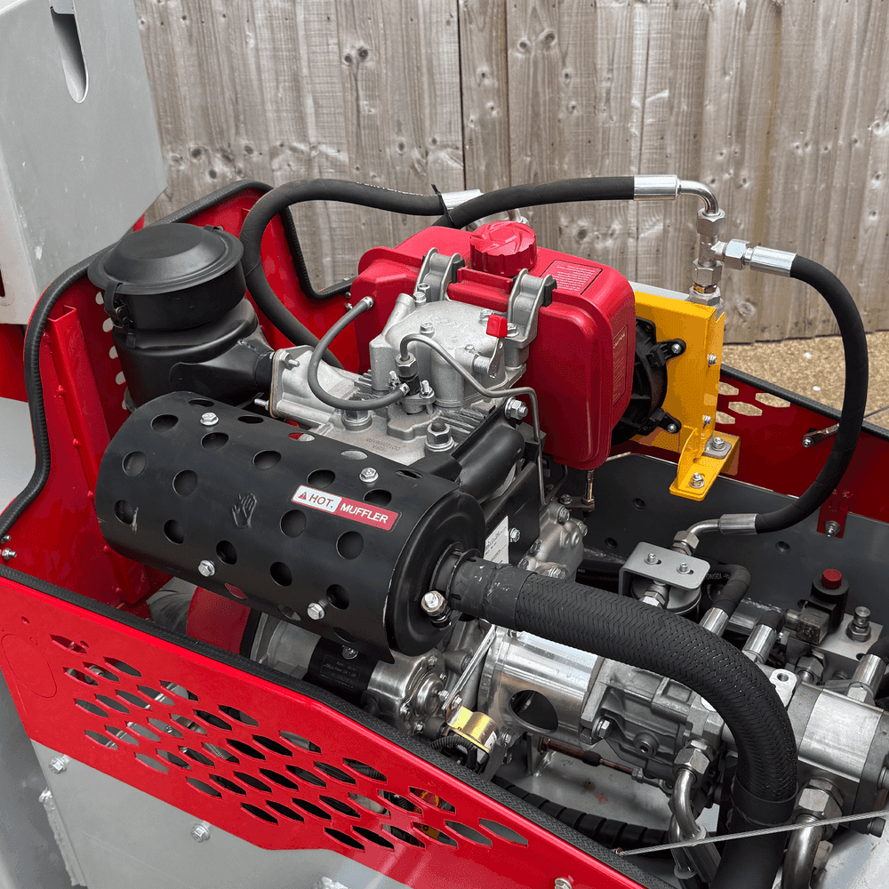 Crytec l CRR1500 l Ride On Diesel 1.5 Tonne Twin Roller l Engine l 11HP l 1.5 Tonne Hydraulic Tandem