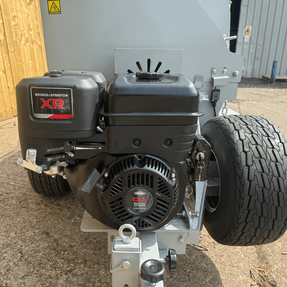 Crytec | CRC500H-R | Briggs &amp; Stratton Engine | Hydraulic Feed Wood Chipper | 5 inch/127mm | Petrol Key Start | 13.5hp 420cc