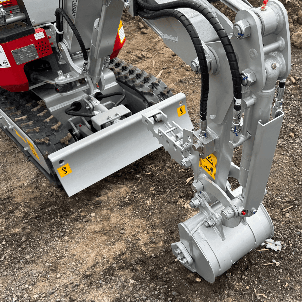 CREX6-M Petrol 600kg Micro / Mini Excavator Digger Loncin Engine