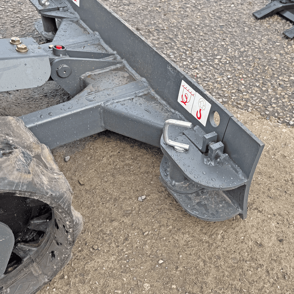 Shantui SE12 Mini Excavator | Kubota Engine Euro Stage 5 | 1200kg | 3 Cylinder