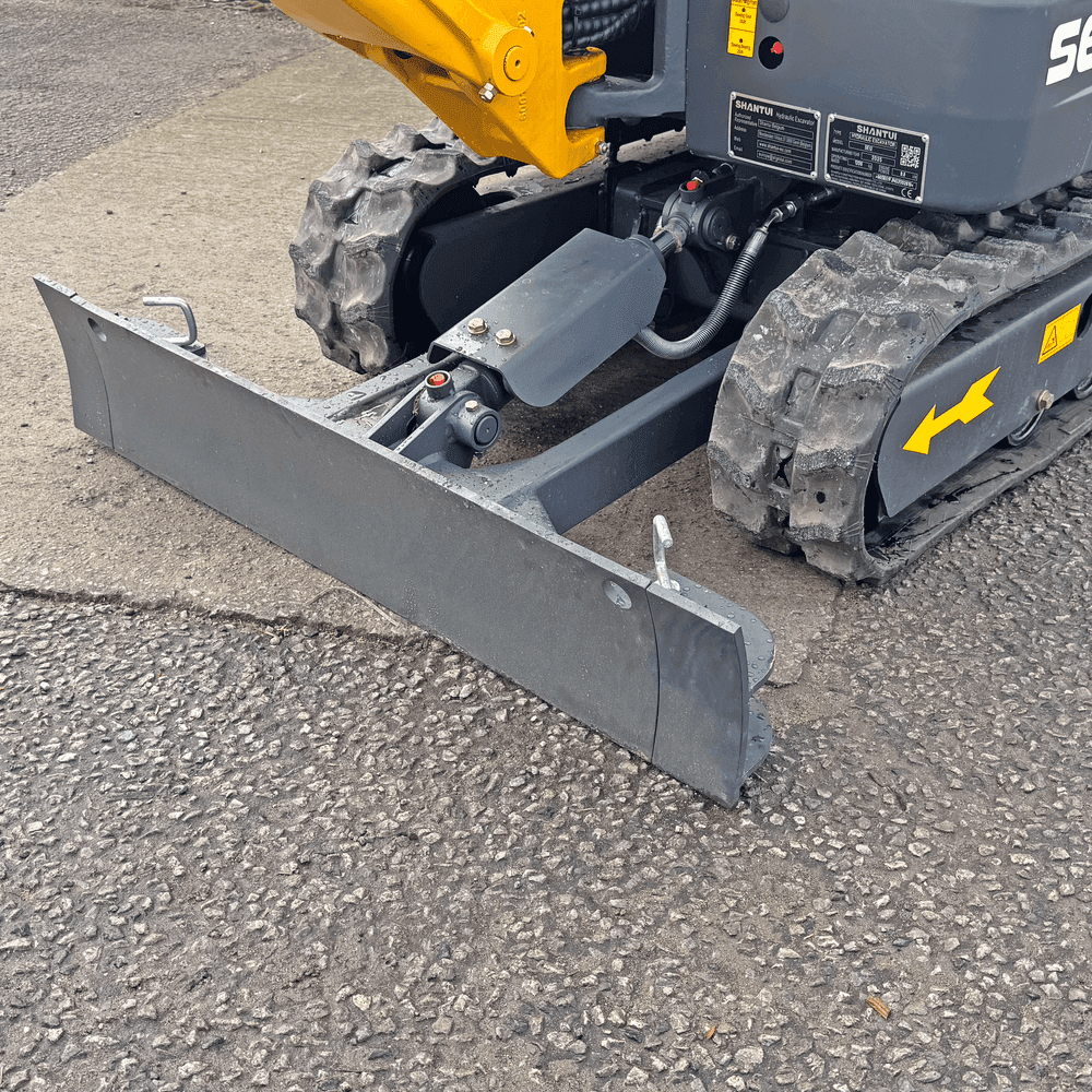 Shantui SE12 Mini Excavator | Kubota Engine Euro Stage 5 | 1200kg | 3 Cylinder