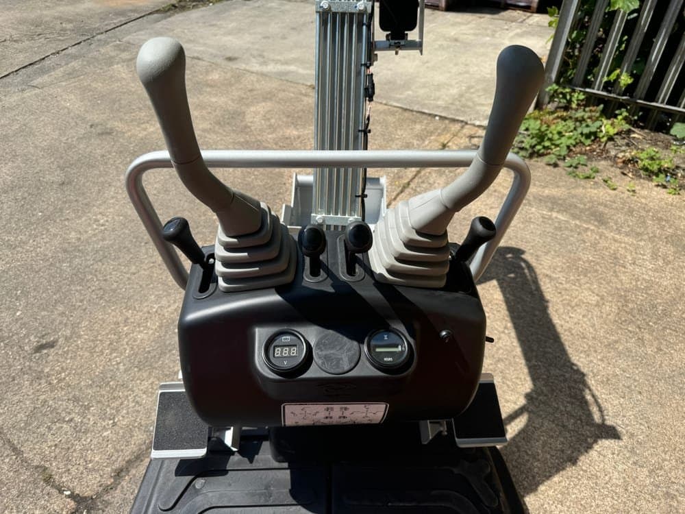 Crytec 1 Tonne Mini Excavator CREX10-K | Koop Diesel Engine | 10HP 7.6KW Power | 1550mm Depth l Digger