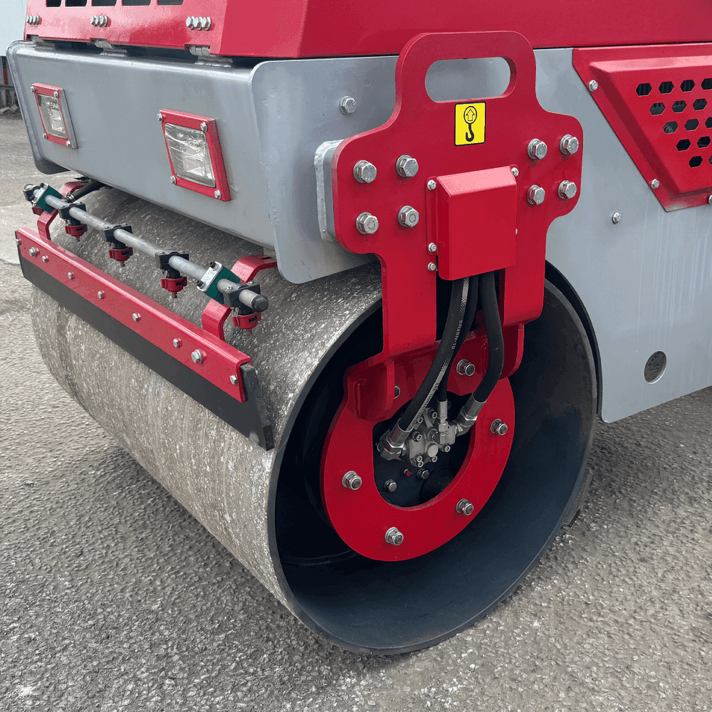 Crytec l CRR3000 l Ride On Diesel 3 Tonne Twin Roller l Engine l 39HP l 3 Tonne Hydraulic Tandem