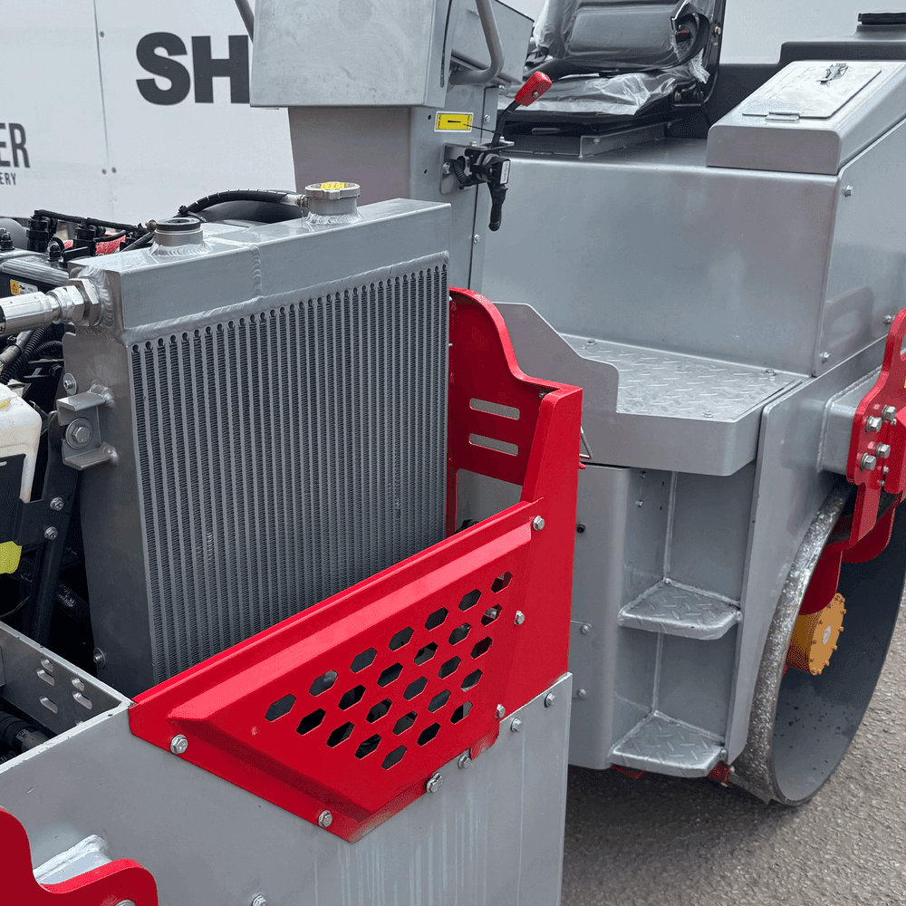 Crytec l CRR3000 l Ride On Diesel 3 Tonne Twin Roller l Engine l 39HP l 3 Tonne Hydraulic Tandem