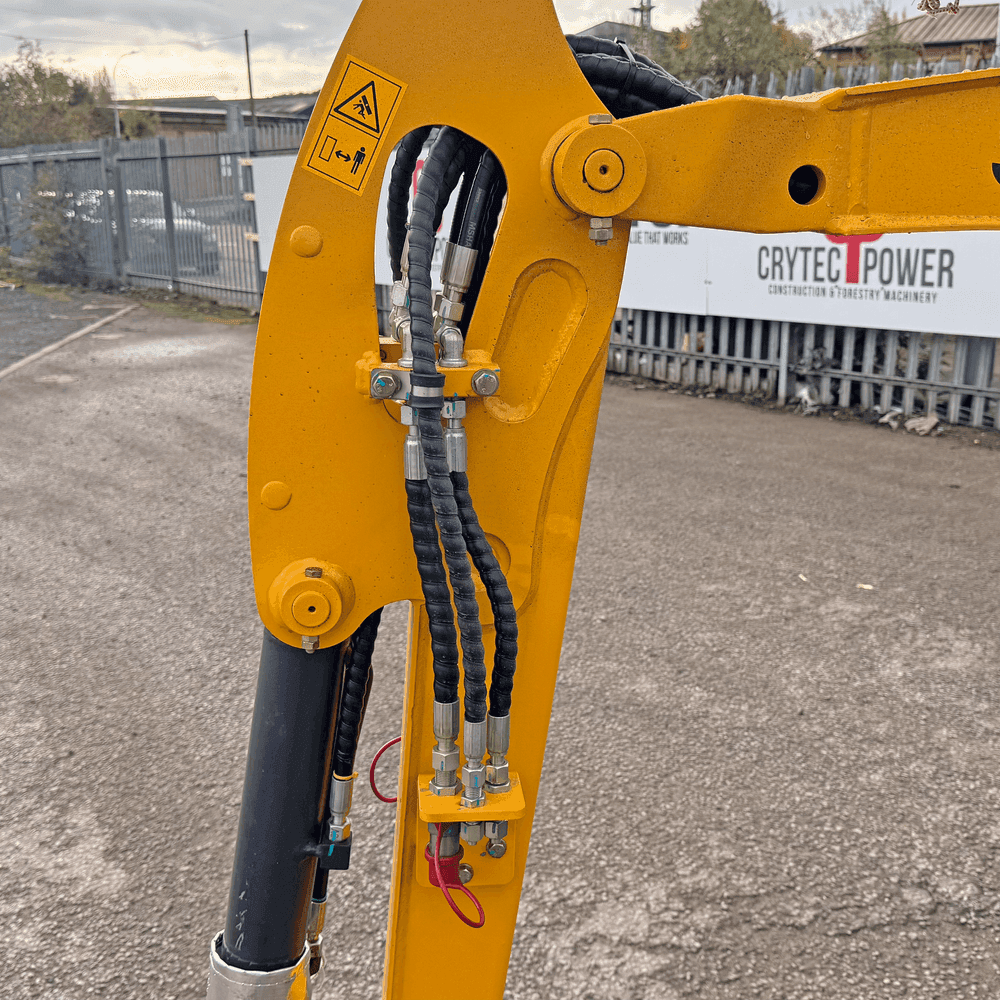Shantui SE17SR Mini Excavator | Kubota Engine Euro Stage 5 | 1800kg | 3 Cylinder