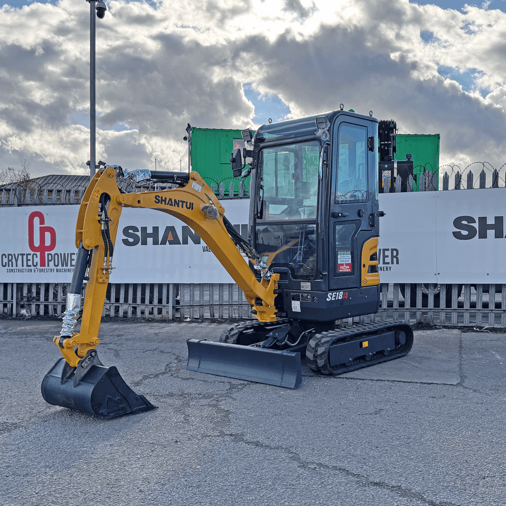 Shantui SE18SR Mini Excavator | Kubota Engine Euro Stage 5 | 1850kg | 3 Cylinder
