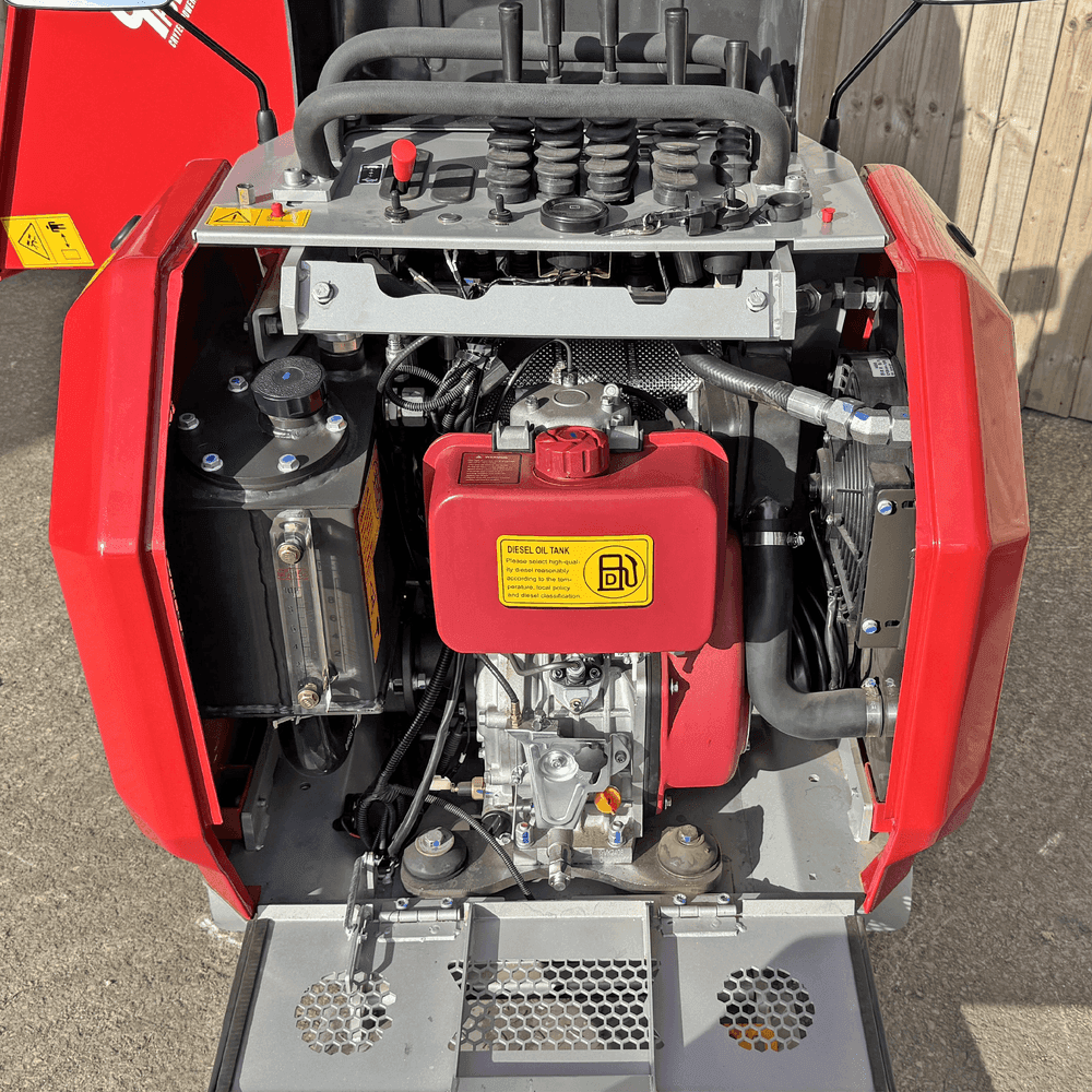 CRD80S-K | 800kg Capacity | Diesel 12hp Engine | Tracked | Hydraulic Tip