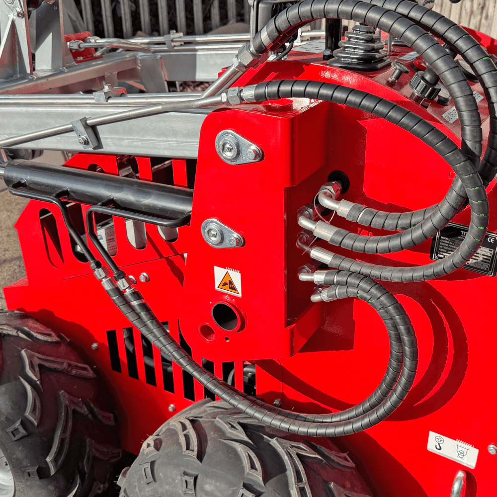 Crytec Mini Skid Steer Loader 4X4 Drive 23HP Rato Engine